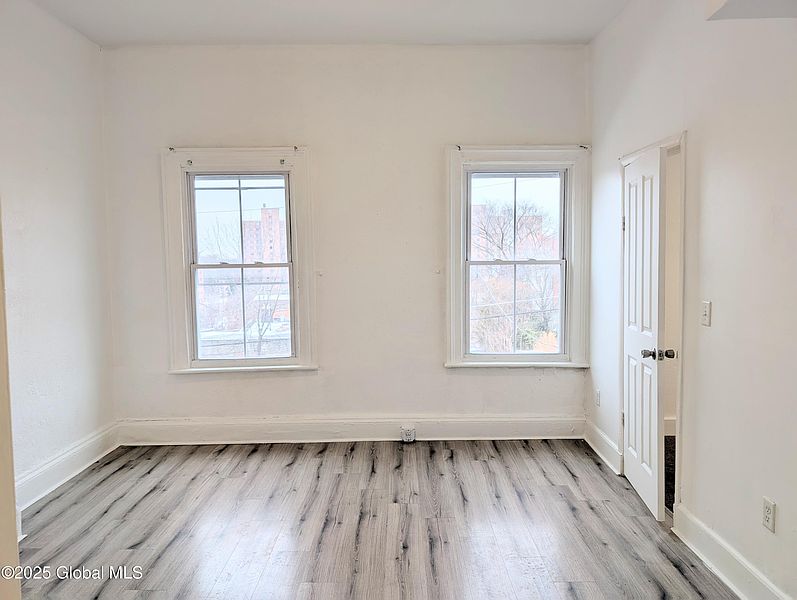 2nd image of 21 Myrtle Avenue