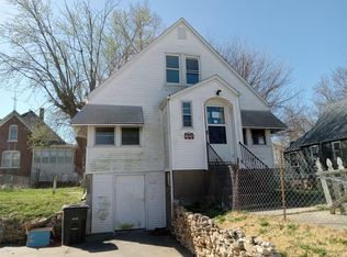 1909 Bloomfield Rd, Cape Girardeau, MO 63703