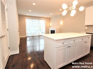 2412 W Cortland St APT 3W, Chicago, IL 60647