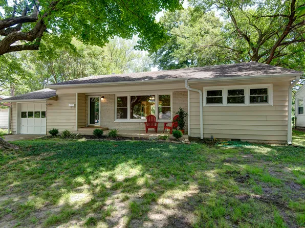 1534 S Kentwood Avenue, Springfield, MO 65804