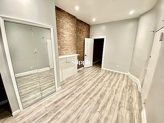 2nd image of 254 Wyckoff St #1B