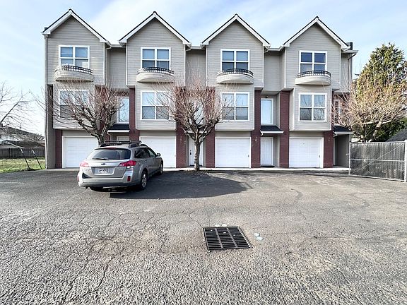 2nd image of 705 NE Roberts Ave #0