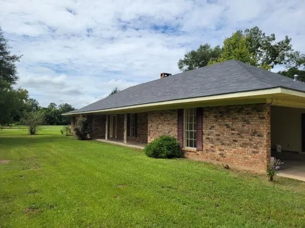 393 Cardinal Loop Rd, Marksville, LA 71351