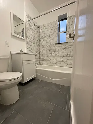 Rented by Arena Real Estate | media 8