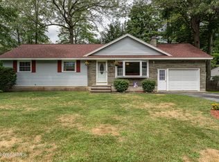 629 Sunny Ln, Ballston Spa, NY 12020