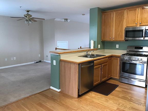 3rd image of 735 Massey Ln