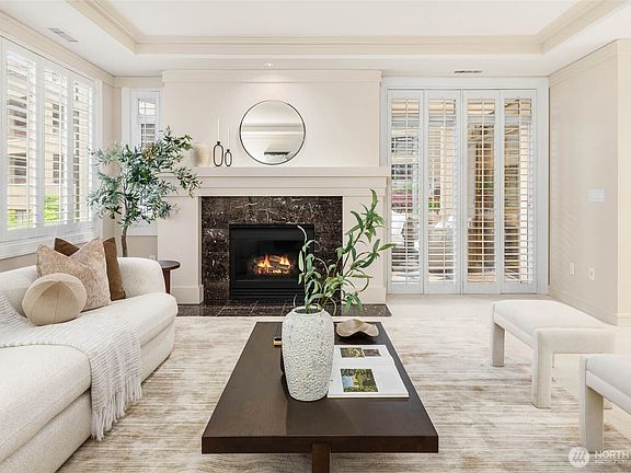 4th image of 530 Lake Street S #H202