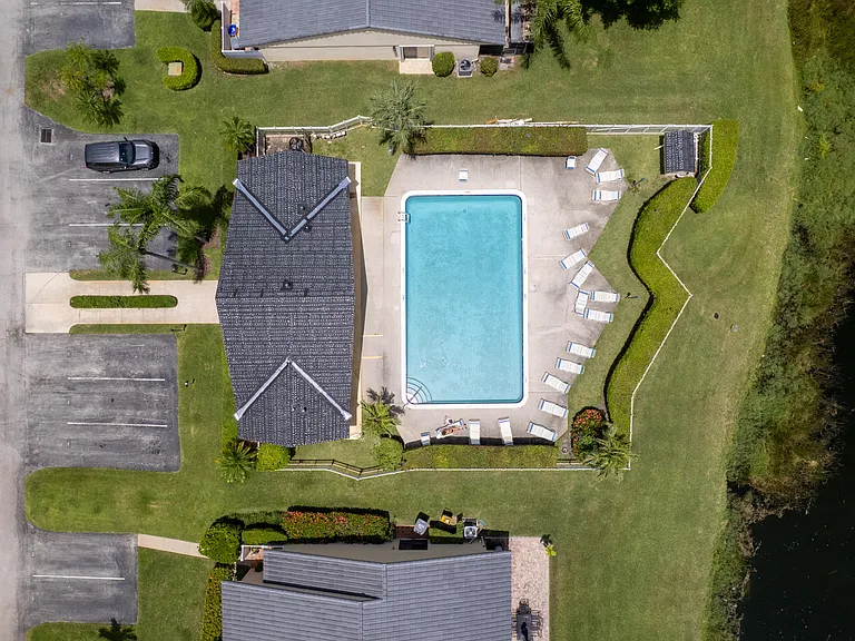6721 Bridlewood Ct — Photo 29