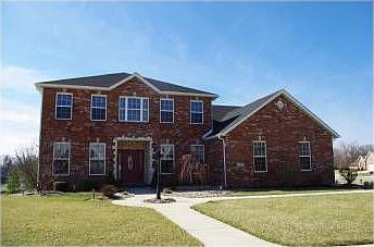 1st image of 14 Fieldcrest Dr