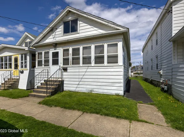 13 Craig Street, Watervliet, NY 12189