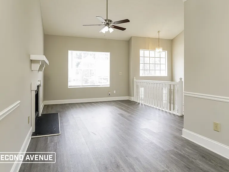 5946 Crescent Ridge Ct — Photo 4