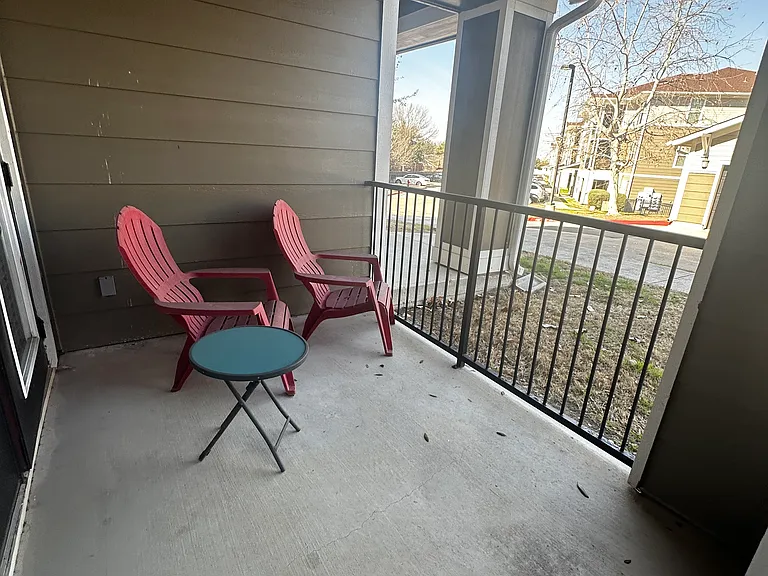 Medical Pkwy — Photo 21