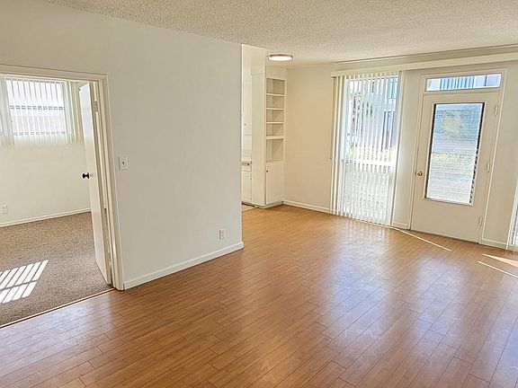 5th image of 11854 Gorham Ave #104
