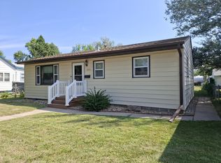 806 N Arch St, Aberdeen, SD 57401