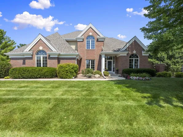 902 North Evergreen CIRCLE, Hartland, WI 53029