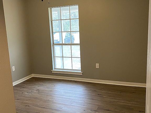 5th image of 15325 Pisces Ave