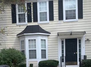 961 Vintage Pointe Dr, Lawrenceville, GA 30044