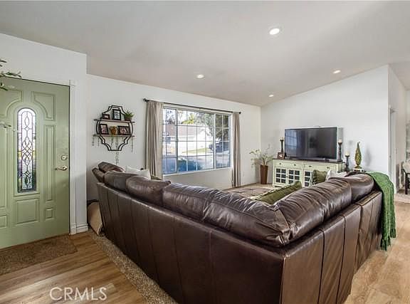 5th image of 34753 Eureka Ave