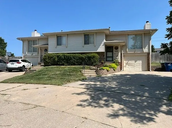 6323 N 108th Avenue Cir, Omaha, NE 68164