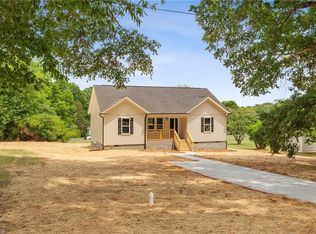 210 Merriman St, Eden, NC 27288