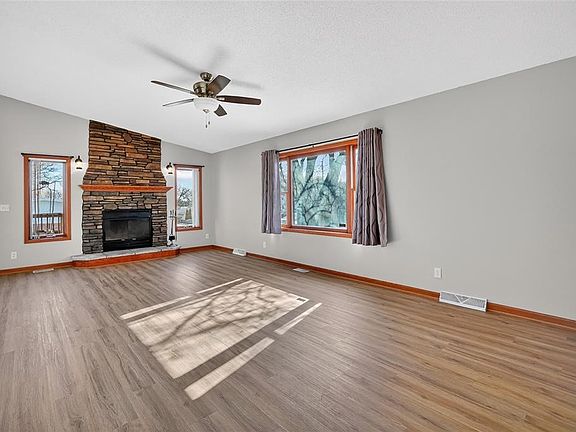 4th image of 3021 E 29th St