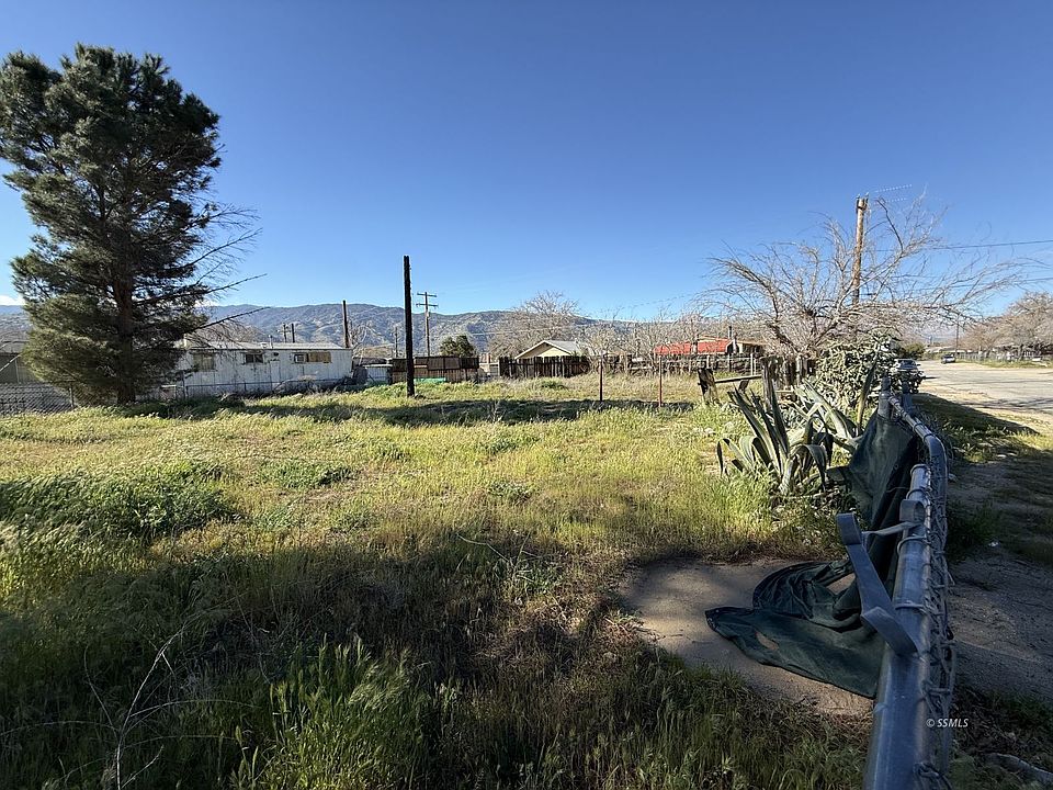 1st image of 2517 Webb Ave