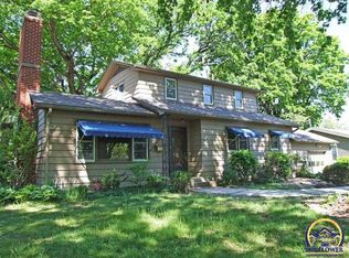 215 NW Broadmoor Ave, Topeka, KS 66606