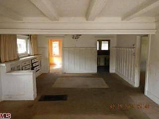 3rd image of 3863 La Salle Ave