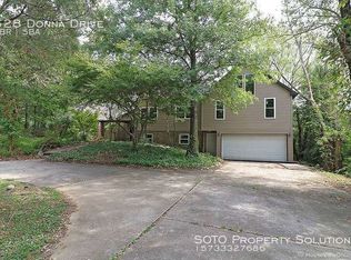 528 Donna Dr, Jackson, MO 63755
