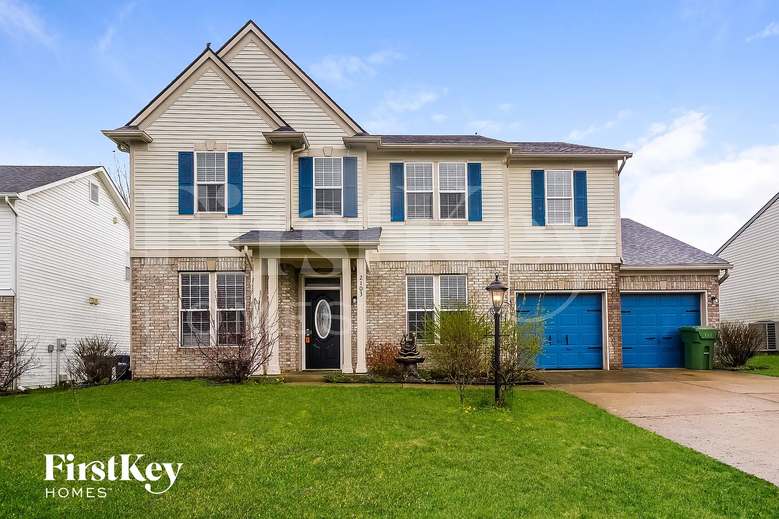 2103 Cross Willow Ln photo 1