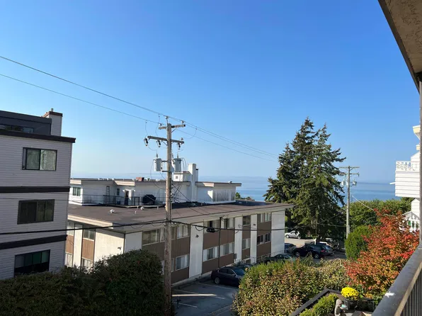 1285 Martin St #206, White Rock, BC V4B 3W4