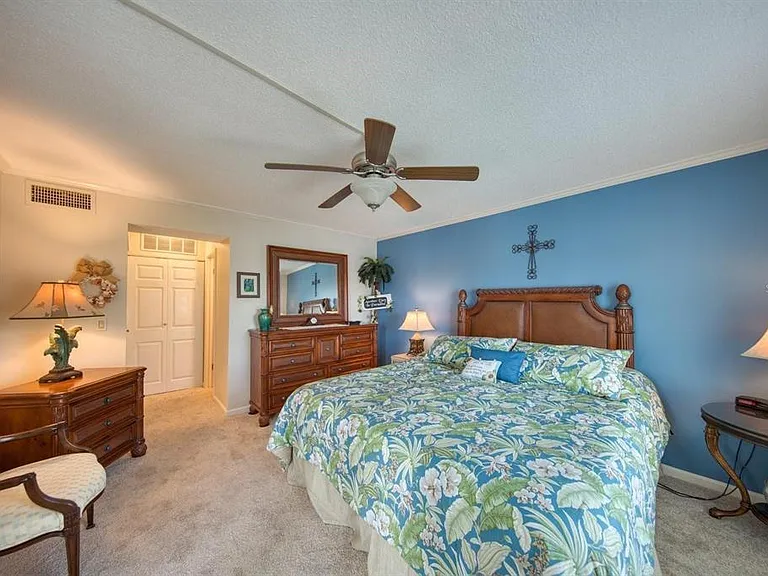 105 Island Way #138 — Photo 23