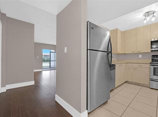 701 N Pine Island Rd APT 102, Fort Lauderdale, FL 33324