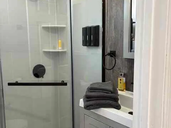 321 Park Ave #3, Newark, NJ 07107