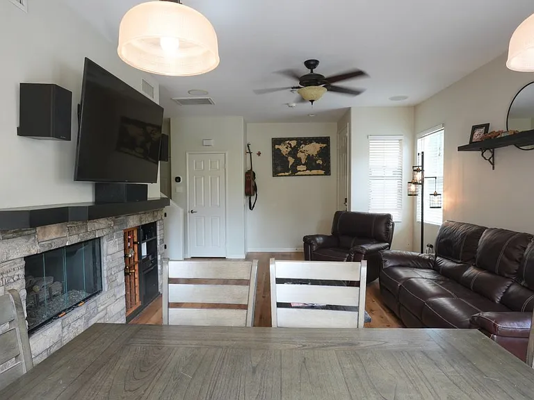 2649 Bellezza Dr — Photo 21