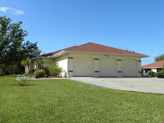 3rd image of 229 Rotonda Blvd W APT A