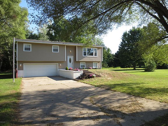 2nd image of 2369 Oak Park Dr
