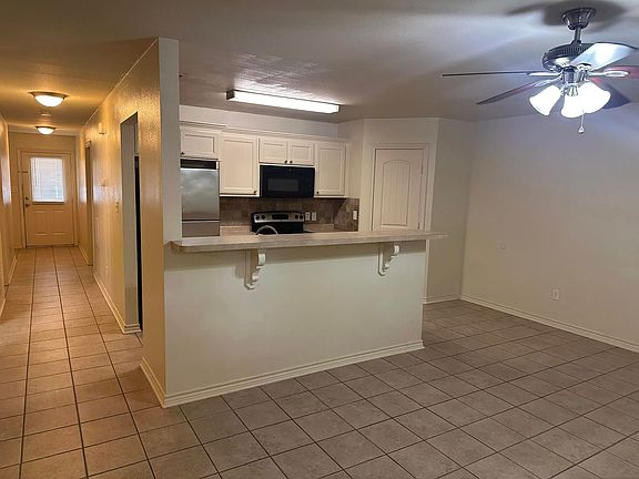 2nd image of 289 Sypert St #1