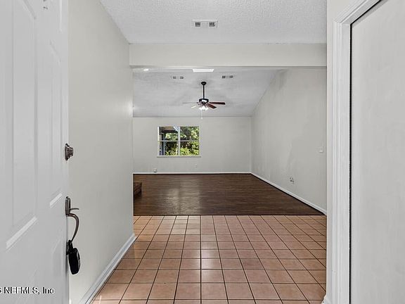 3rd image of 3472 CHARMONT Drive