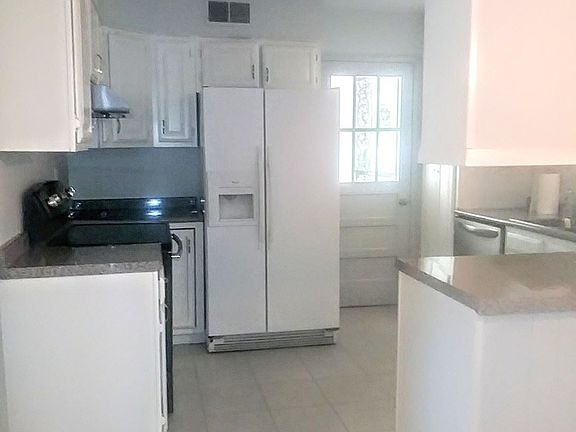 5th image of 4621 Craigmont Dr