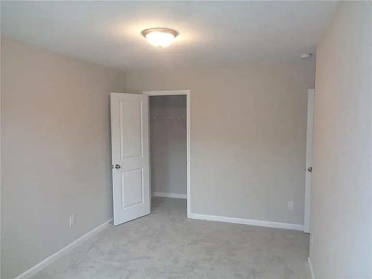 669 Lansing Grove Way — Photo 19