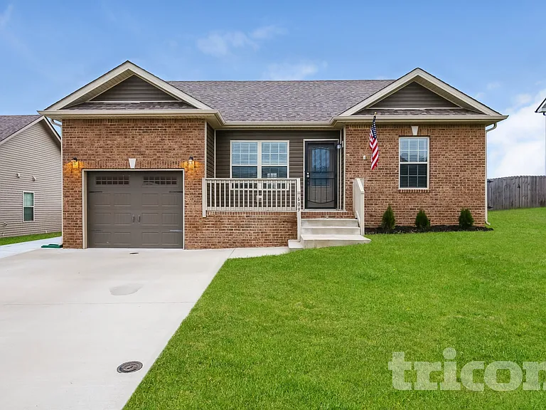 609 Hollow Crst — Photo 1