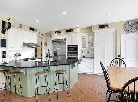 5th image of 609 El Portal Dr