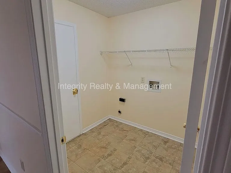 7519 Allspice Cir N — Photo 10