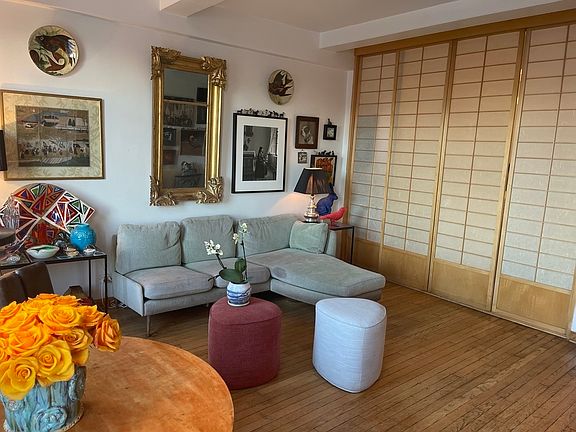 4th image of 465 W 23rd St APT 15E