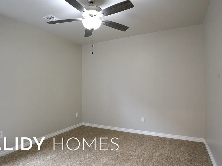 12500 Elba Dr — Photo 11