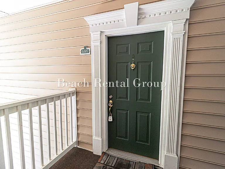 6307 Sweetwater Blvd — Photo 2