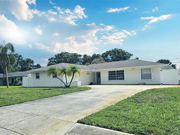 2004 40th St W, Bradenton, FL 34205