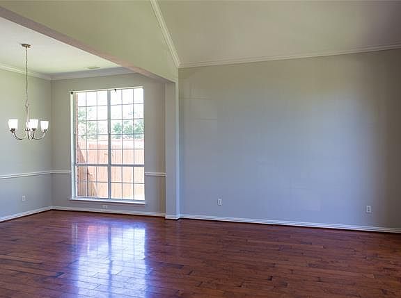 3rd image of 4101 Eastleigh Dr