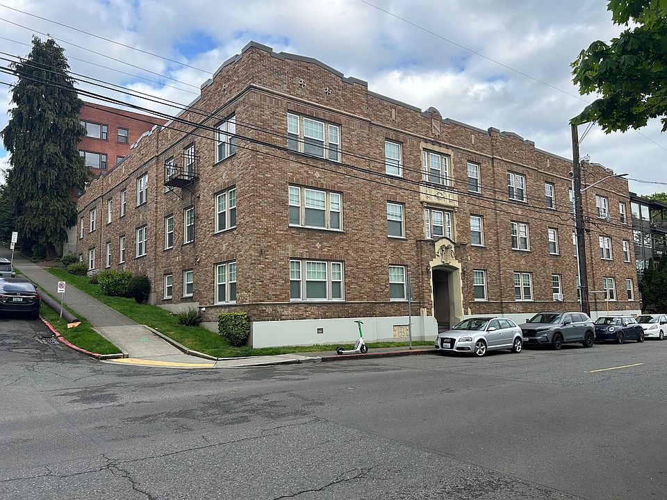 Classic Architecture - 1925 Building on Corner of Republican and 12th with Modern Touches. All Units receive plentiful sunlight